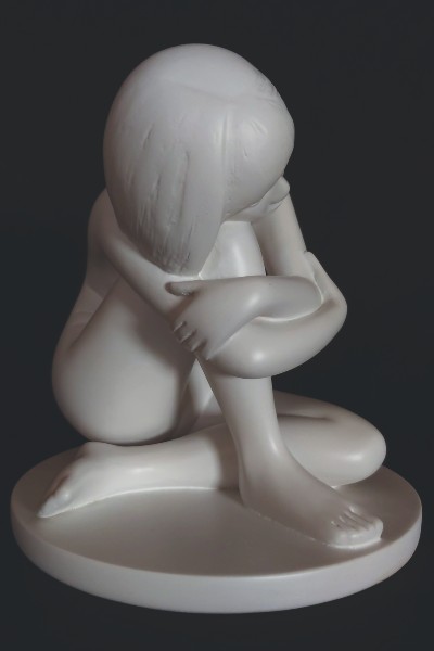 Marie Smith Sculpture - Sheri Chiu - Jesmonite 3