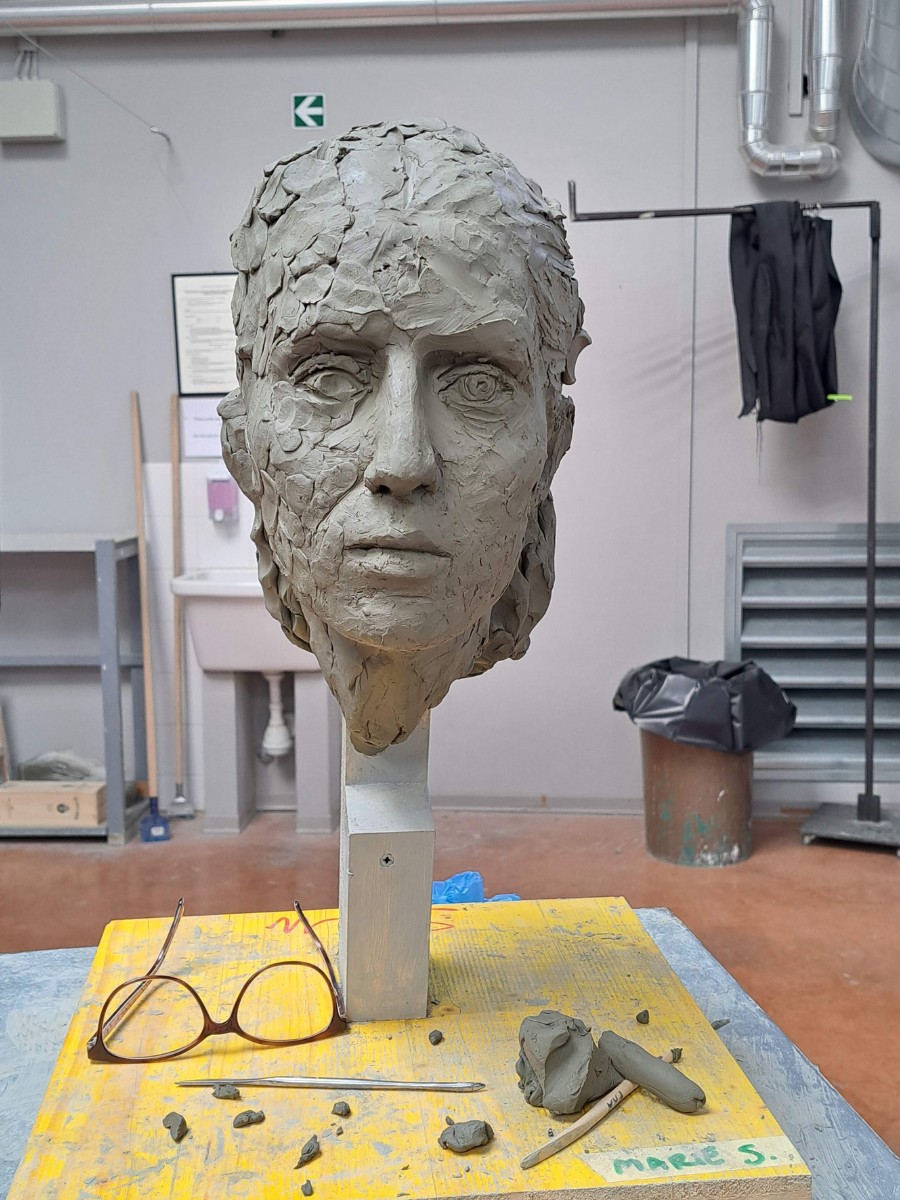 9Marie Smith Sculpture - Sculpture portrait of Belis - in progress 1