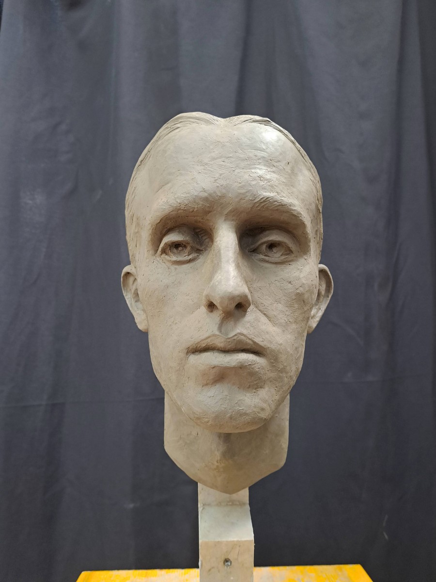 Marie Smith Sculpture - Sculpture portrait of Armand in clay (front)